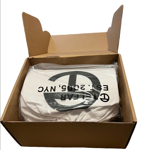 💼 Telfar MEDIUM Duffle Bag - Black 💼 - Picture 7 of 8